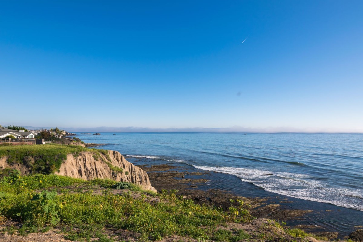 Ocean views from the coast of the Pismo Preserve.